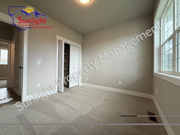 3rd image of 1019 Phil Cir