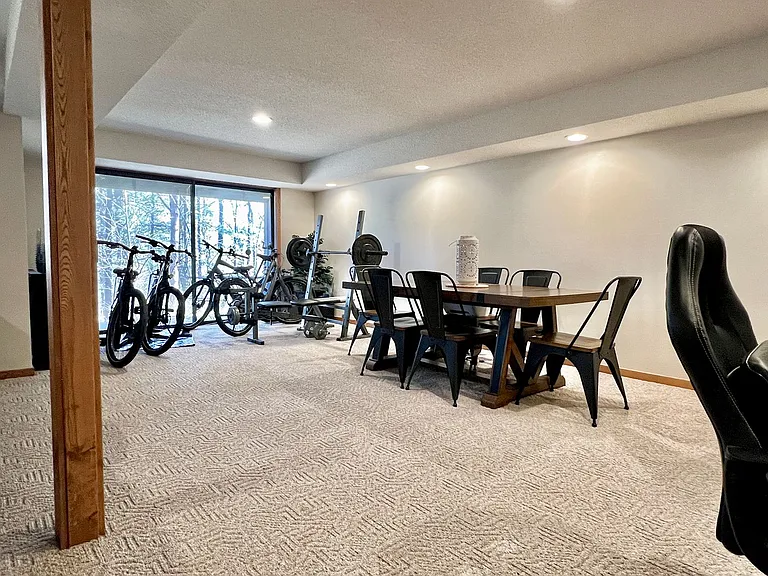 6245 Summit Ct — Photo 54