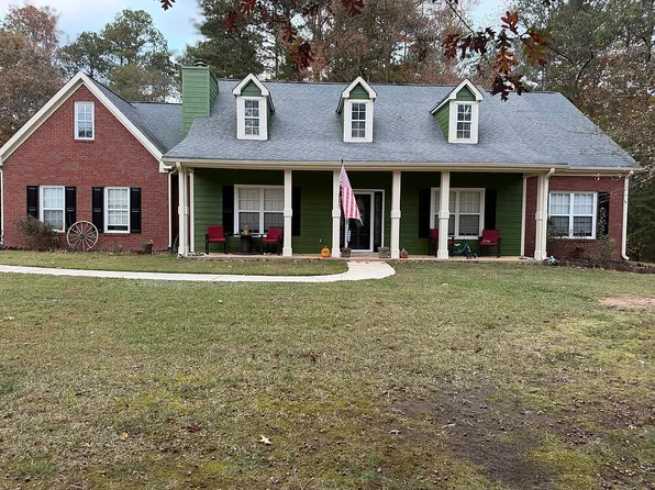 8950 Kencrest Dr, Winston, GA 30187