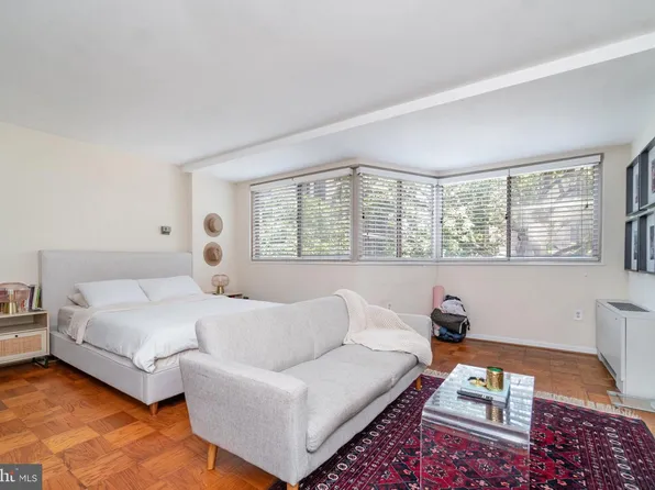 922 24th St NW APT 419, Washington, DC 20037