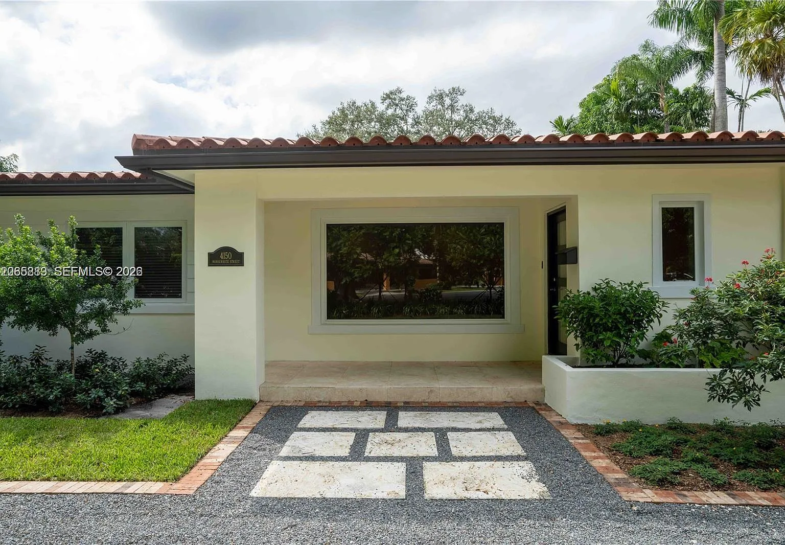 Coral Gables Riviera Sec — Photo 2