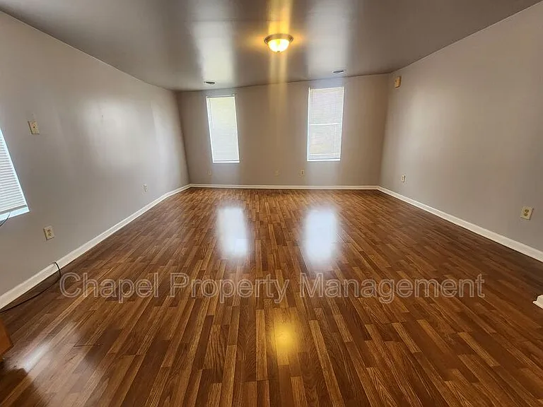 1346 N 27th St #3 — Photo 18