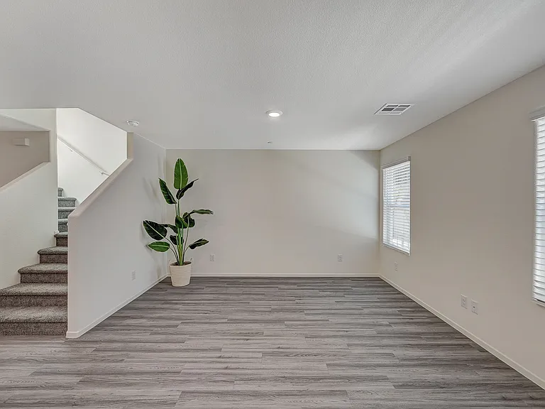 6923 Honor Hill St — Photo 19