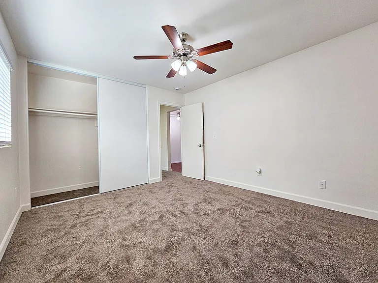Shady Terrace — Photo 14