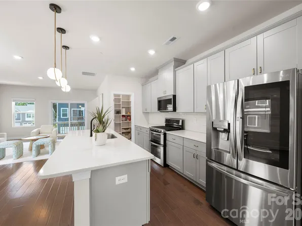 2616 Greenmarket Dr, Charlotte, NC 28217