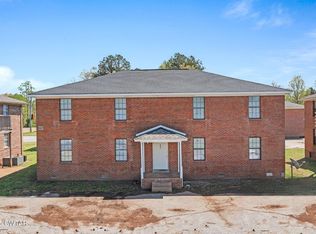 667 Old Humboldt Rd, Jackson, TN 38305