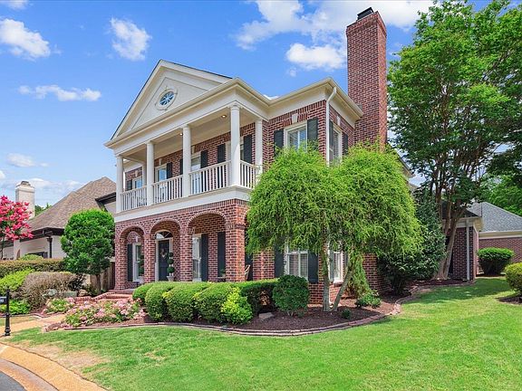 3rd image of 7293 Stags Leap Cir