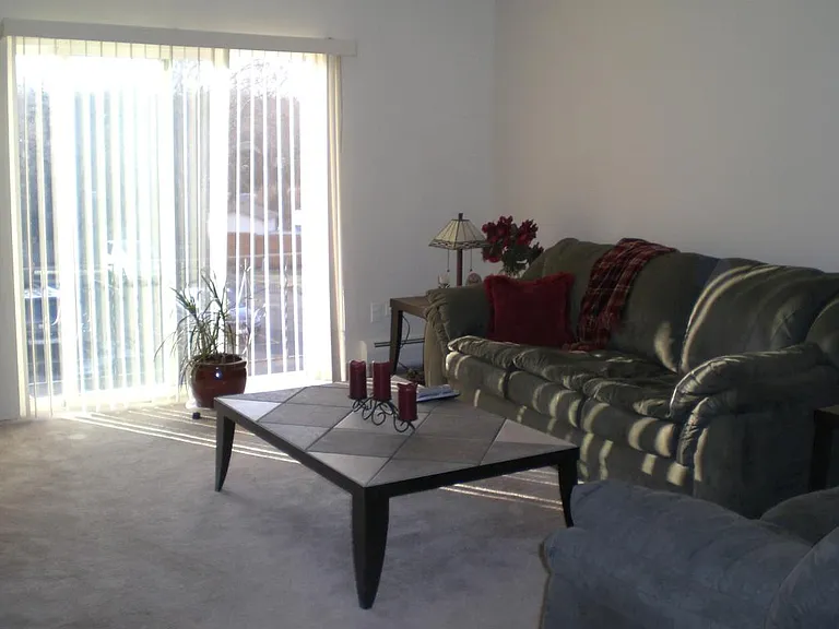 560 Lawrence Ave #211 — Photo 3