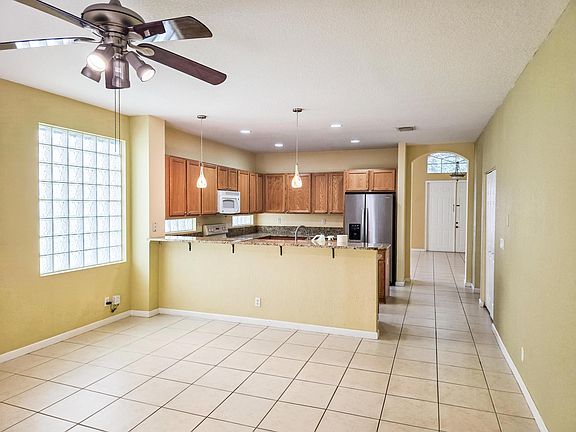 4th image of 873 Gazetta Way