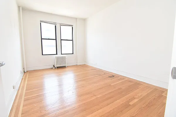 Rented by Bohemia Realty Group | media 11