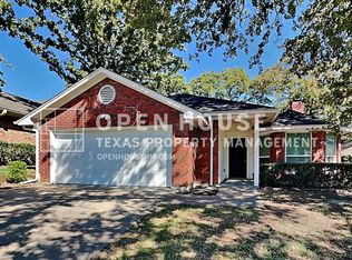 5921 Sagebrush Trl, Arlington, TX 76017