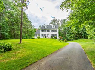 2 Squire Dr, Atkinson, NH 03811