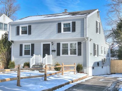 32 Lindsey Avenue, Stamford, CT, 06905
