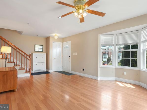 195 Langdon Farm Cir, Odenton, MD 21113