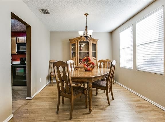5th image of 724 Tuscany Trl