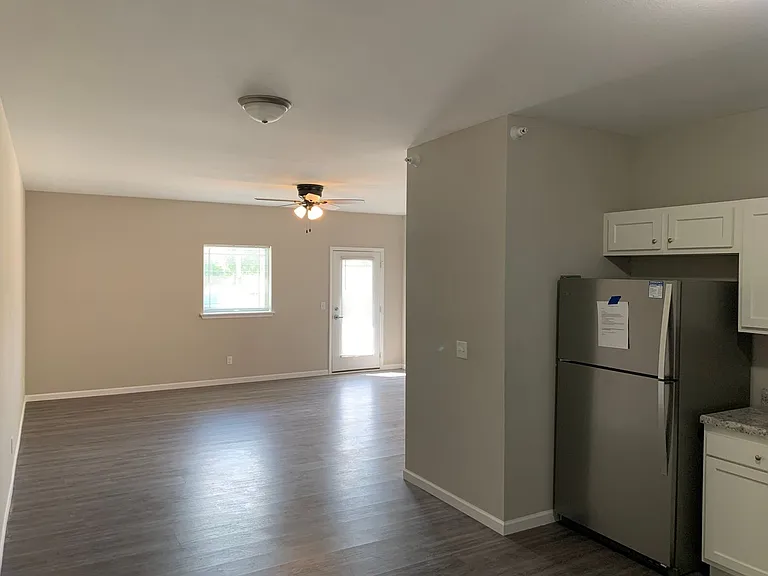 Cypress Ridge Apartments — Photo 8