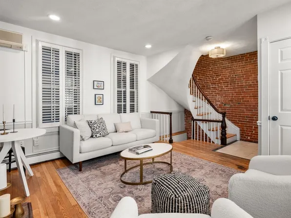 22 Shawmut St #Townhouse, Boston, MA 02116