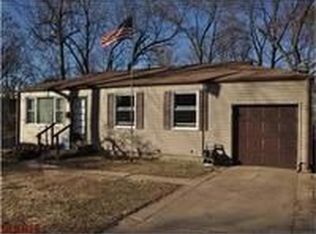 721 Science Hill Dr, Saint Louis, MO 63137