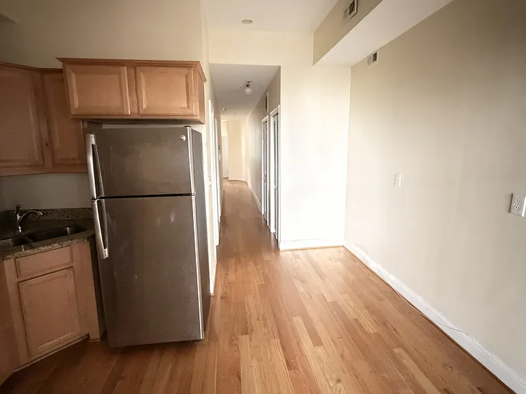 405 P St NW #2 — Photo 9
