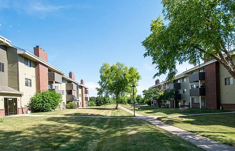 Boulder Ridge Apartment Homes — Photo 33