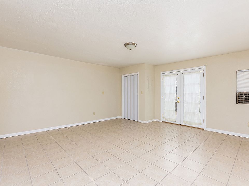 1st image of 100 Findley Ct #1