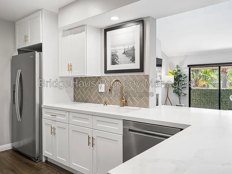 2607 Pirineos Way #302 — Photo 6