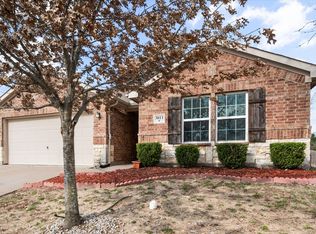 3011 Driftwood Ln, Lancaster, TX 75146