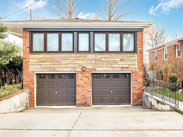 7115 167th St, Fresh Meadows, NY 11365