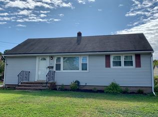 49 Oak Ridge Rd, Clifton, NJ 07013