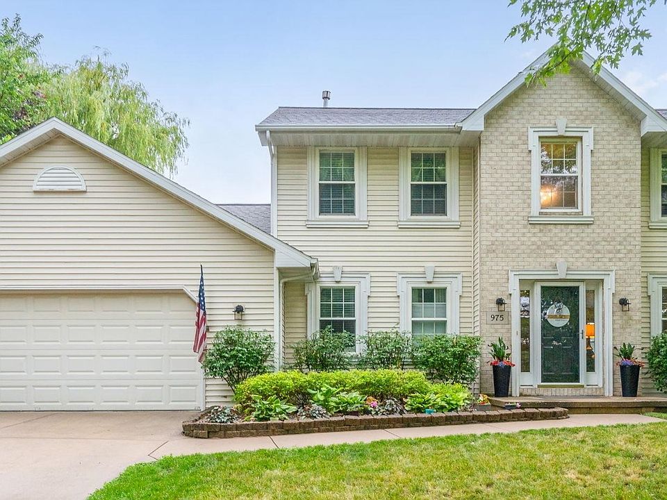975 Mount Hood Ct, Green Bay, WI 54311 Zillow