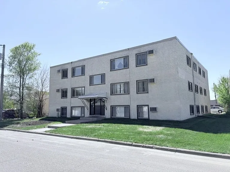 Aspen Apartments — Photo 4