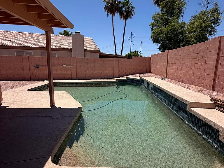 908 N Gregory Pl — Photo 23
