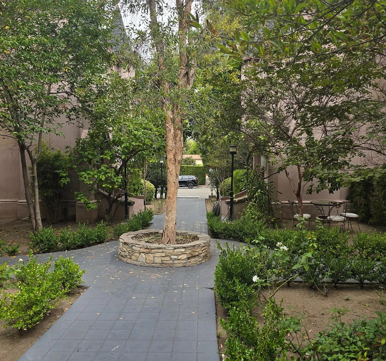 2 bed, 1200 sqft, $3,200 — Photo 1