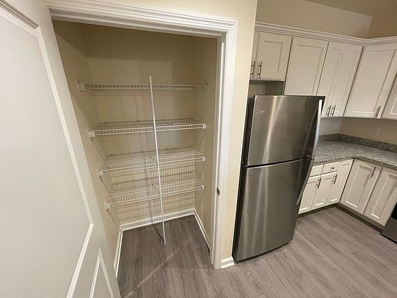 3rd image of 192 Erie Blvd #503