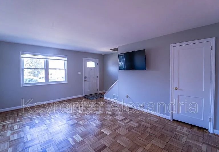 133 Mount Vernon Ave — Photo 4