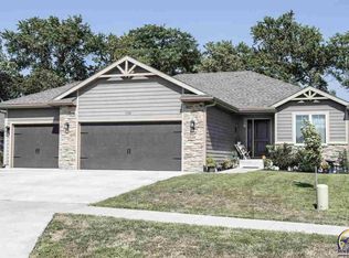 4532 SW Woods Dr, Topeka, KS 66610
