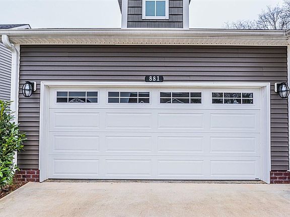4th image of 881 Alpine Pine St