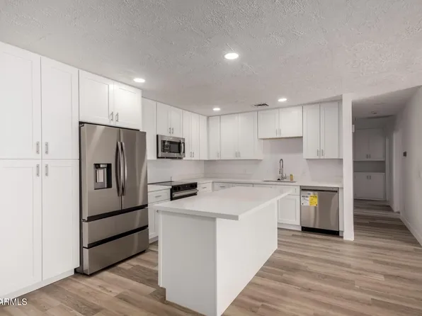 526 S OXBOW Drive, Wickenburg, AZ 85390