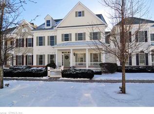 5 Pennington Dr, Simsbury, CT 06070