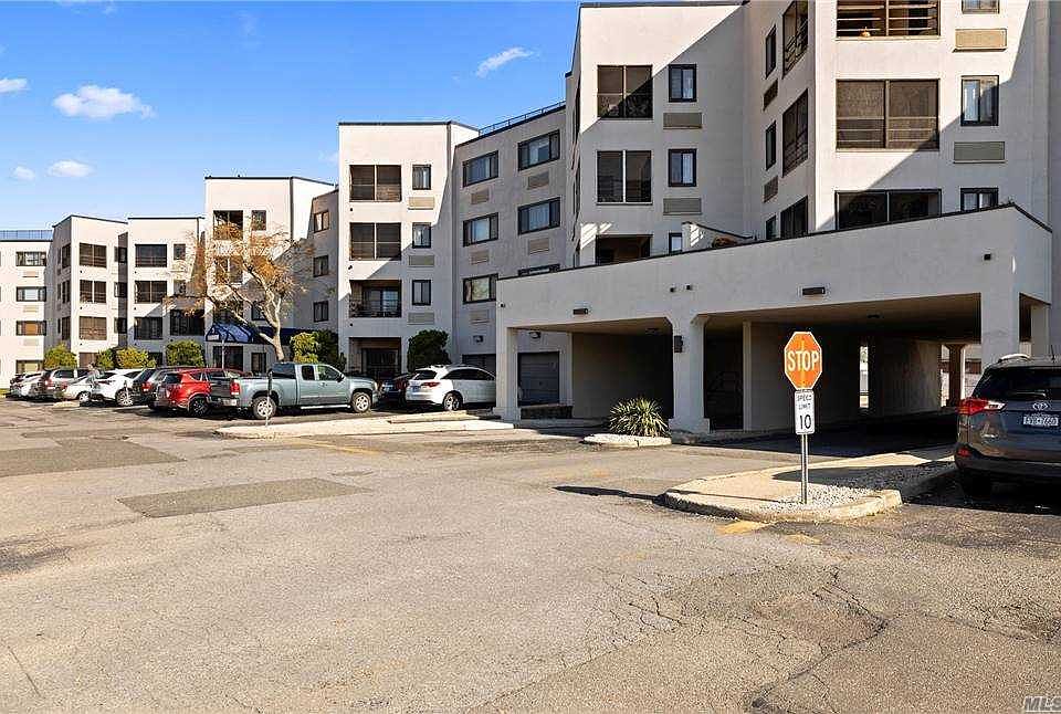 1st image of 725 Miller Ave