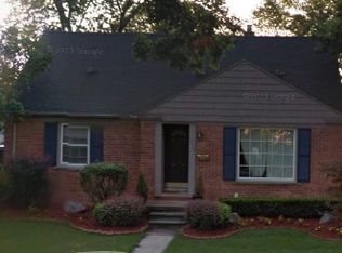 1717 Penistone Rd, Birmingham, MI 48009