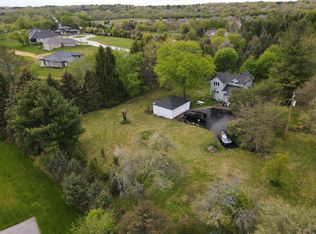W303S1752 Brandybrook ROAD, Waukesha, WI 53188