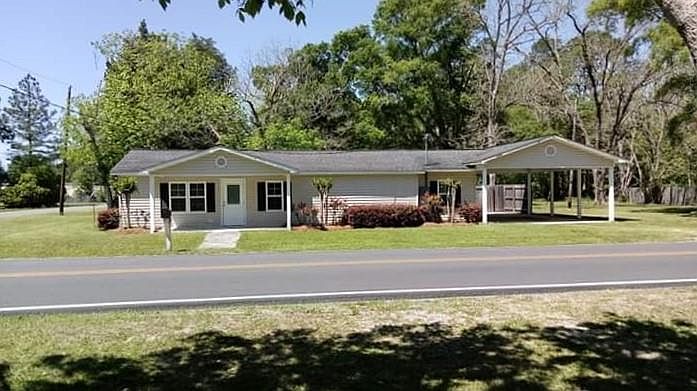 1st image of 541 Carswell St