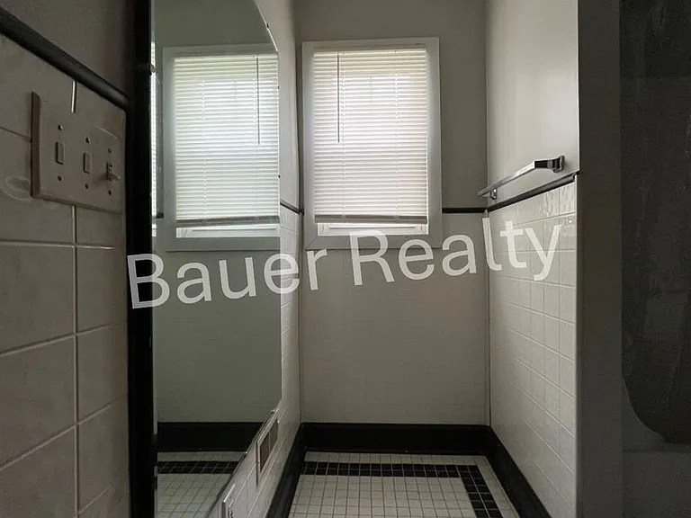 330 Dorchester St — Photo 18