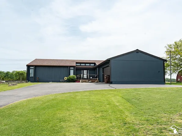 7338 Turk Rd, Ottawa Lake, MI 49267