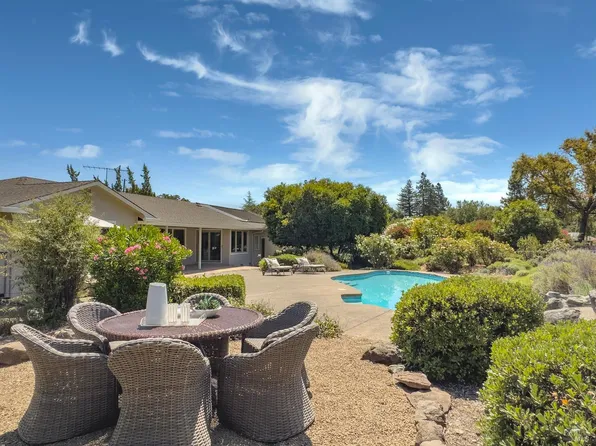 143 Loma Vista Drive, Sonoma, CA 95476