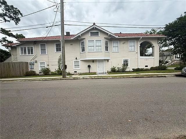 2735 Octavia St — Photo 21