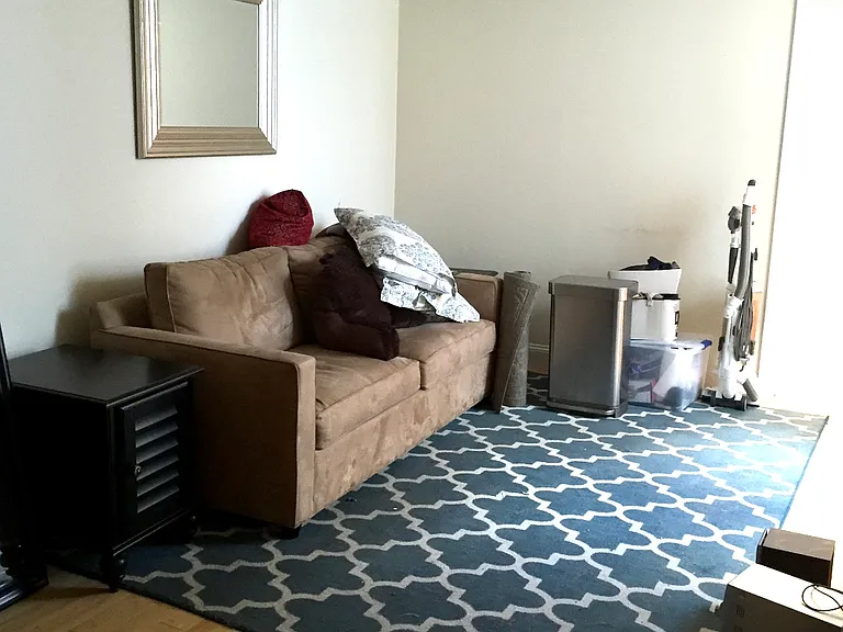 Living room (older photo)