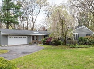 194 Primrose Dr, Longmeadow, MA 01106