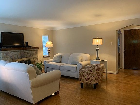 5th image of 3926 Carrie Ave